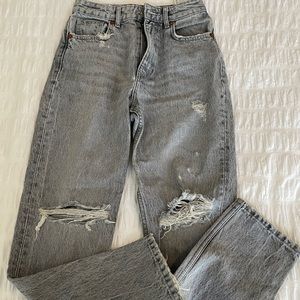 Grey Zara mom jeans with rips, size 26 (fits like size 25)